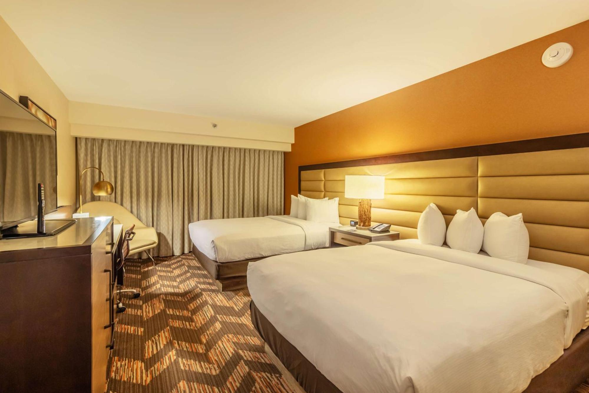 Doubletree By Hilton 4* Lawrence